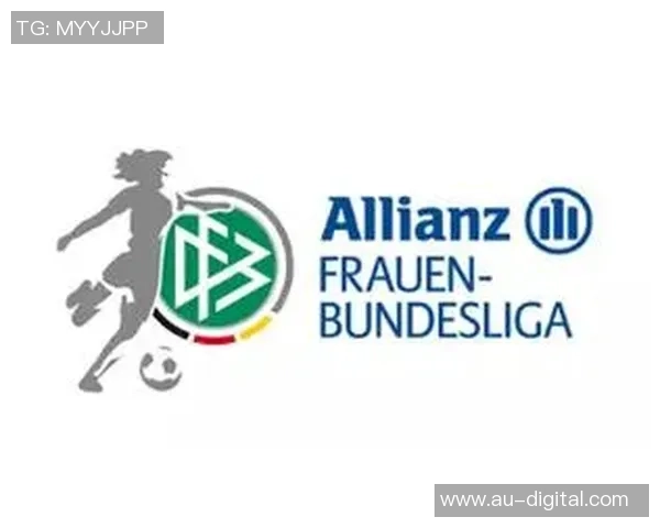 球星标志与足球元素结合的创意设计展示，打造独特的个人品牌形象